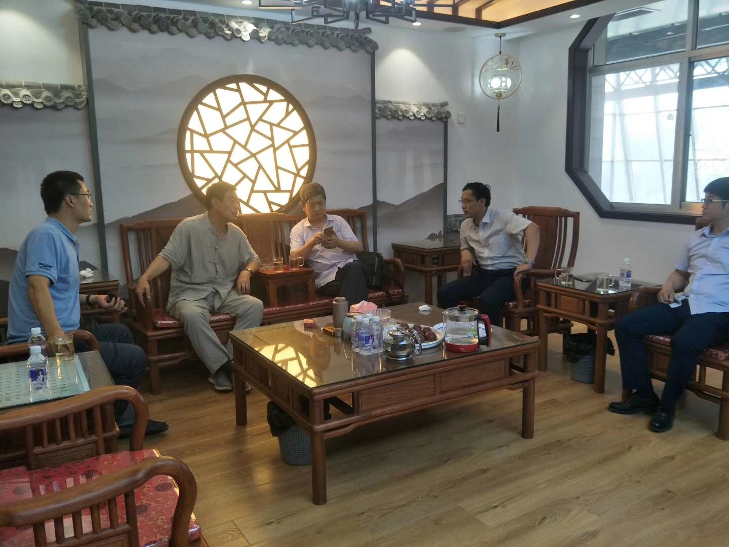 熱烈歡迎中國絕熱節能材料協會一體板分會秘書長王剛一行蒞臨指導